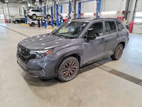 Used 2025 Subaru Forester Sport w/ Popular Package AWD/4WD image 3