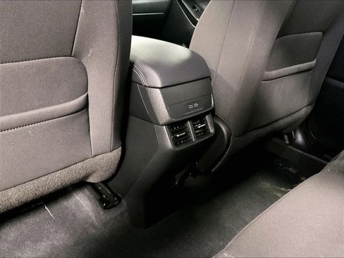 Used 2025 Chevrolet Equinox LT image 27