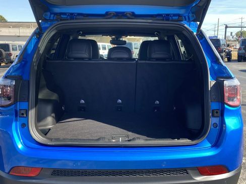 Certified 2025 Jeep Compass Limited image 7