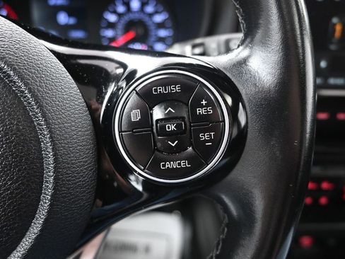 Used 2022 Kia Soul GT-Line FWD image 28