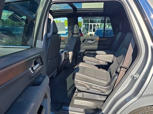 New 2026 GMC Yukon Denali AWD/4WD image 24