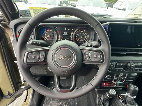 New 2026 Jeep Wrangler Unlimited Rubicon image 21