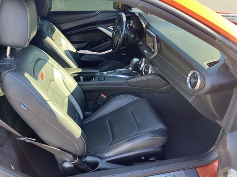 Used 2022 Chevrolet Camaro SS image 32