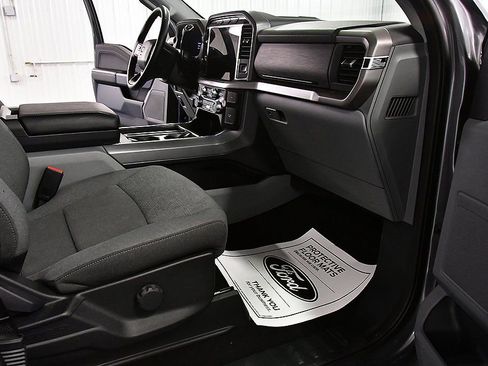 Used 2024 Ford F150 XLT w/ Mobile Office Package image 32