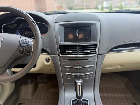 Used 2016 Lincoln MKT AWD image 31