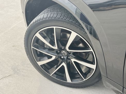 Certified 2023 Volvo XC90 B6 Plus w/ Protection Package Premier image 12