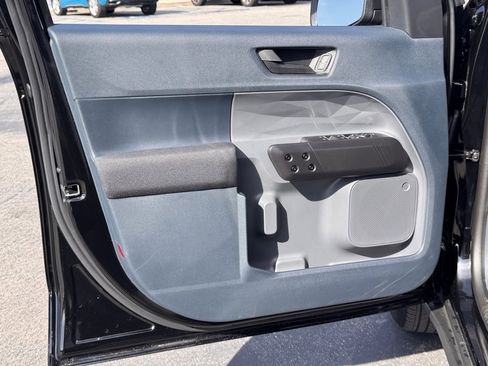 Used 2025 Ford Maverick XL image 15