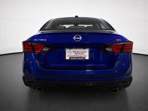 Used 2024 Nissan Altima 2.5 SR w/ SR Premium Package FWD image 5