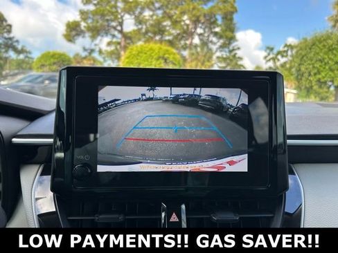 Used 2025 Toyota Corolla LE FWD image 15
