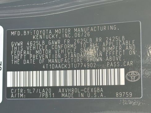 New 2026 Toyota Camry Hybrid FWD image 32