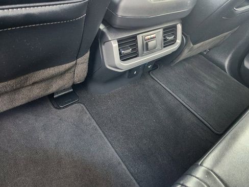 Used 2022 Ford F150 Lariat w/ Equipment Group 502A High image 9