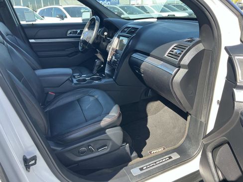 Used 2017 Ford Explorer Sport w/ Equipment Group 401A image 31