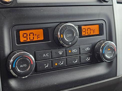 Used 2015 Nissan Frontier PRO-4X image 9