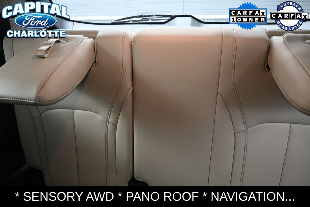 Used 2023 INFINITI QX60 Sensory AWD/4WD image 11