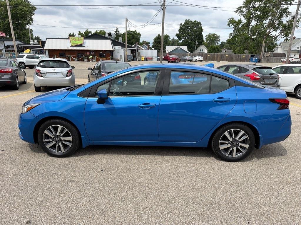 Used 2020 Nissan Versa SV FWD image 5