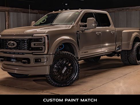 Used 2026 Ford F450 Platinum w/ Platinum Plus Package image 5