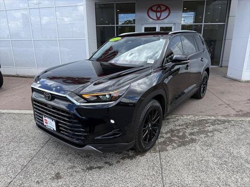 Certified 2024 Toyota Grand Highlander AWD image 4