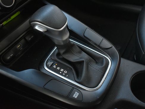 Used 2023 Kia Soul LX w/ LX Technology Package image 29