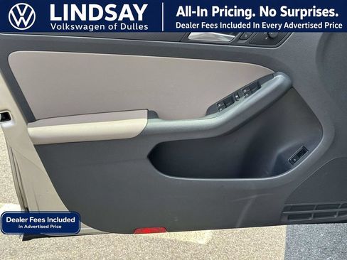 Used 2013 Volkswagen Jetta S FWD image 9