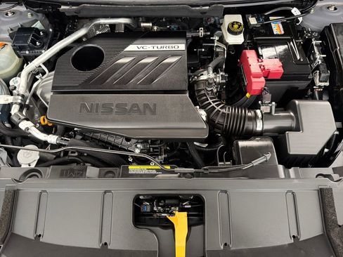 Used 2025 Nissan Rogue SL w/ Tech Package FWD image 37