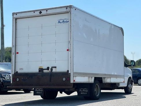 Used 2019 Chevrolet Express 3500 Extended w/ Power Convenience Package RWD image 5