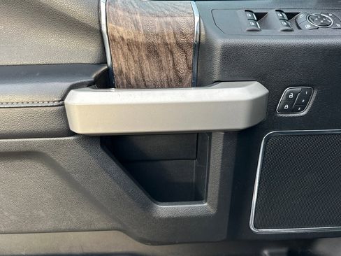 Used 2019 Ford F350 Lariat w/ Lariat Ultimate Package image 11