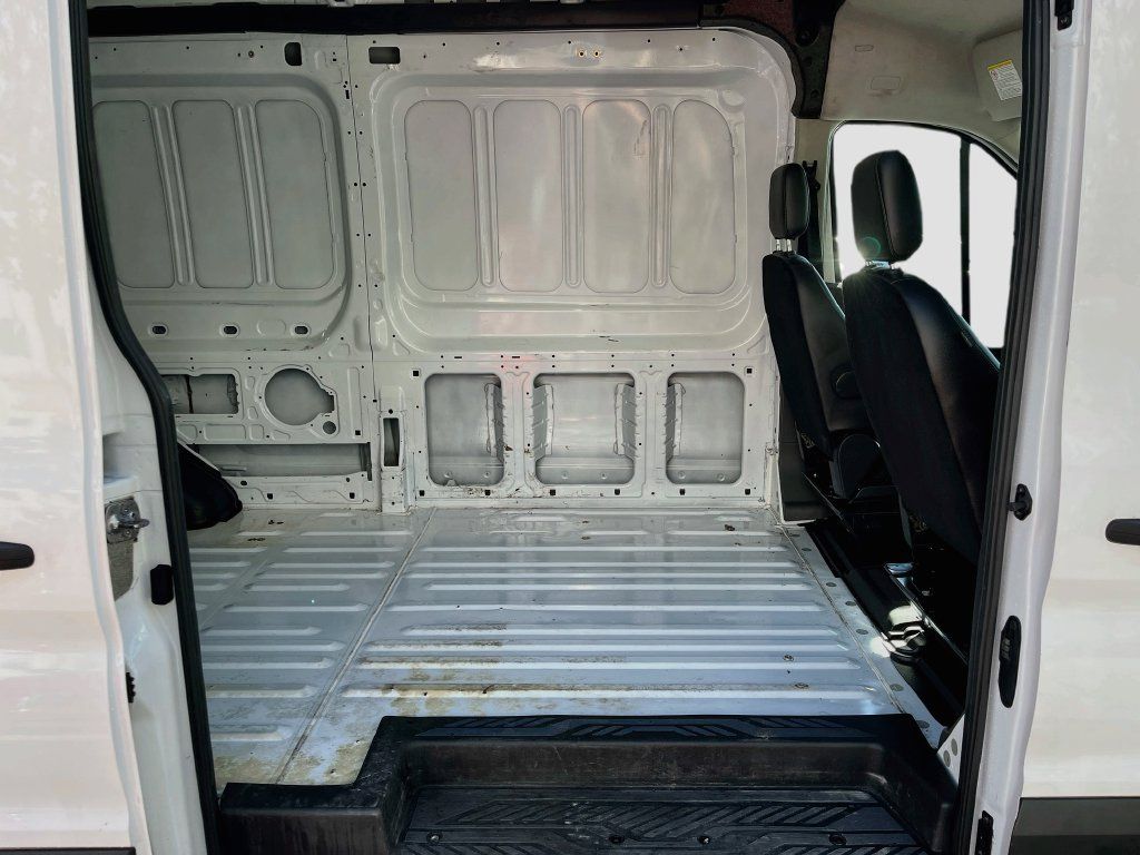 Used 2023 Ford Transit 250 Medium Roof RWD image 24