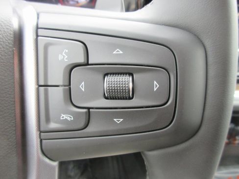 New 2026 GMC Sierra 1500 Elevation image 18