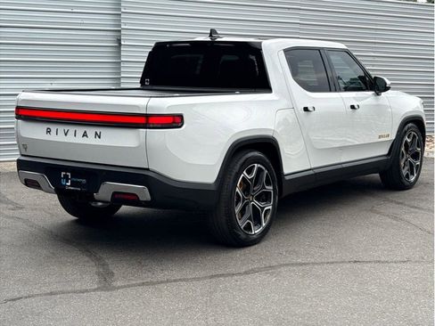 Used 2022 Rivian R1T Launch Edition image 3