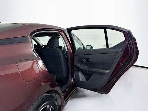 Used 2025 Nissan Sentra SV image 28