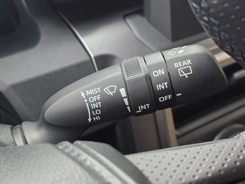 Used 2015 Jeep Grand Cherokee Overland AWD/4WD image 65