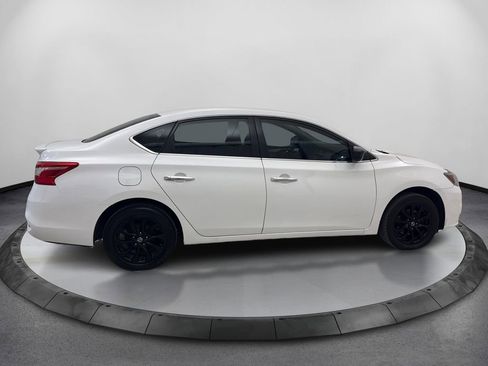 Used 2018 Nissan Sentra S w/ S Midnight Style Package FWD image 4