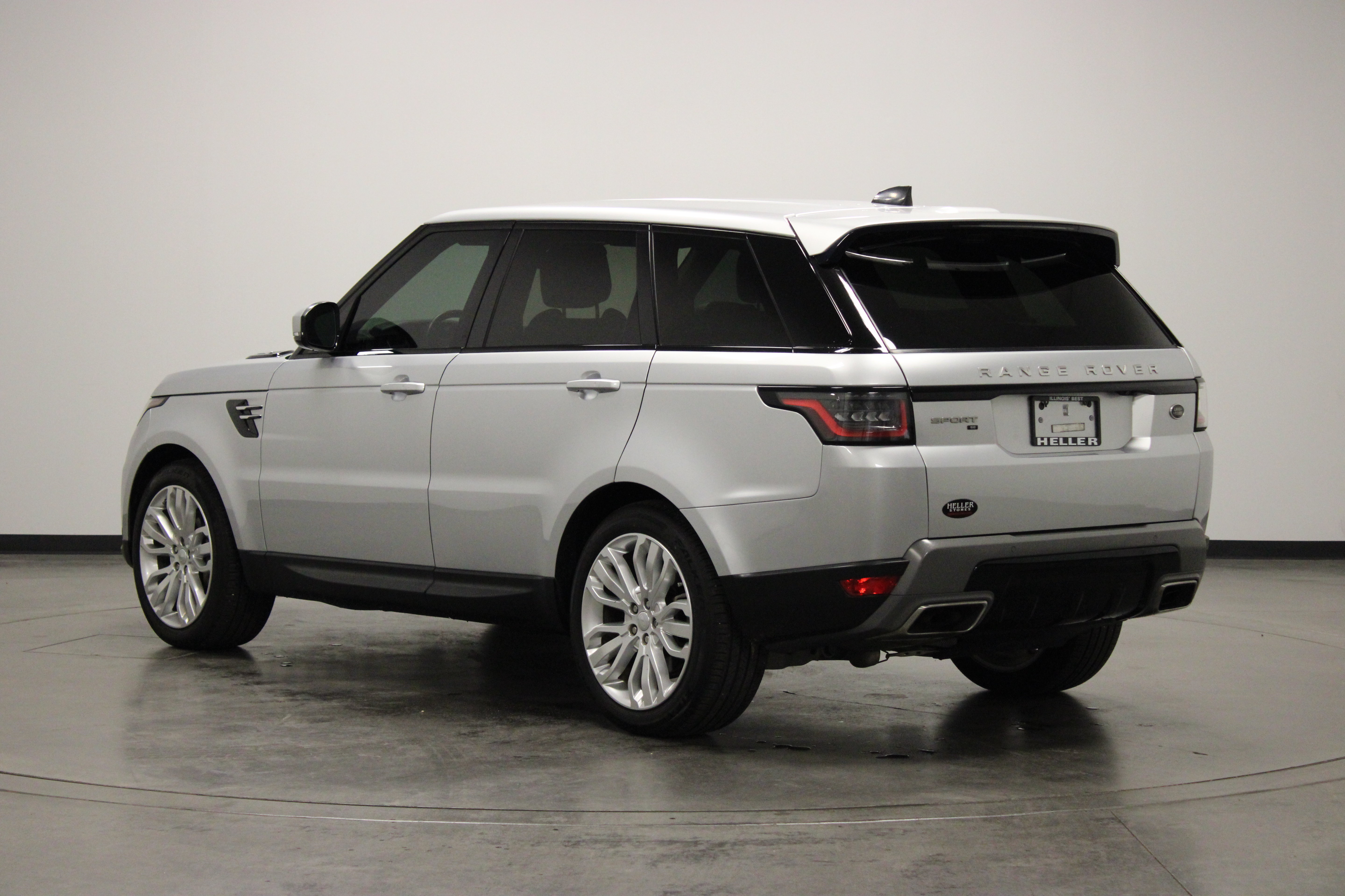 Used 2020 Land Rover Range Rover Sport SE AWD/4WD image 6
