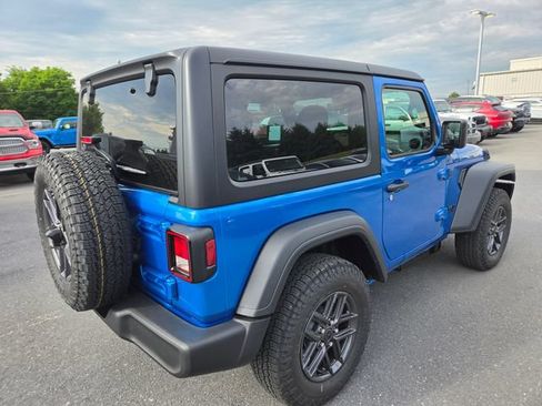 Certified 2026 Jeep Wrangler Sport AWD/4WD image 18