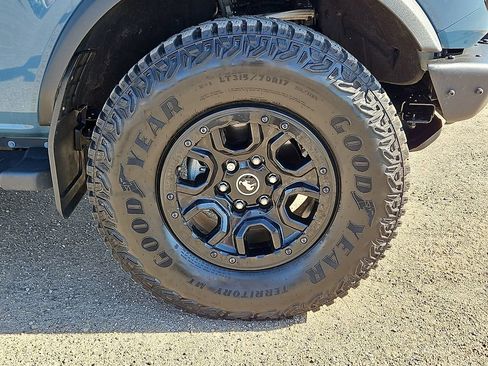 Used 2023 Ford Bronco Wildtrak AWD/4WD image 5