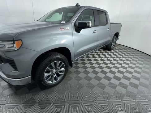 New 2026 Chevrolet Silverado 1500 LT image 3