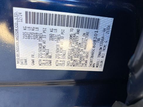 Used 2025 Nissan Rogue SV FWD image 31