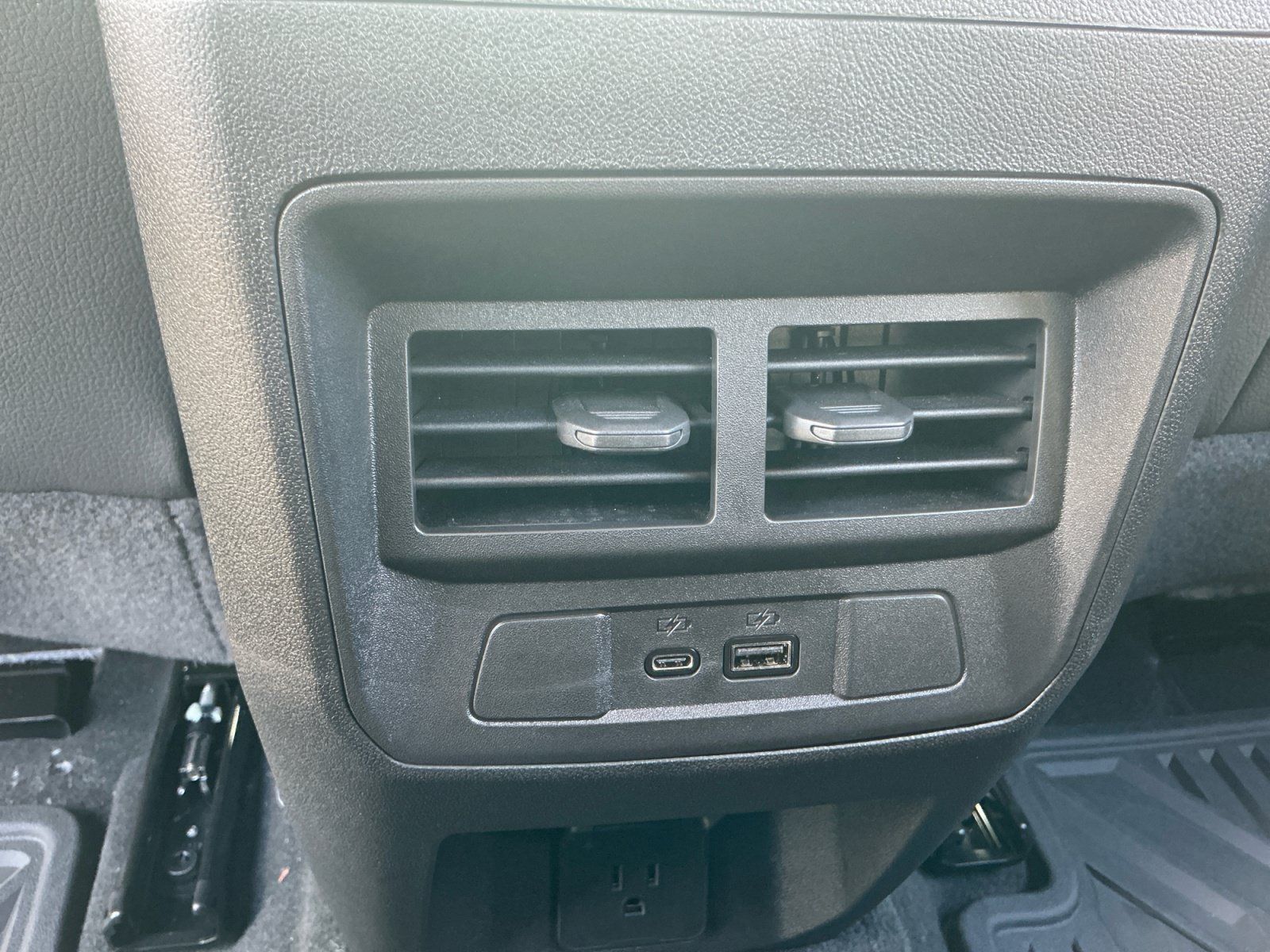 Used 2026 GMC Canyon Denali AWD/4WD image 21