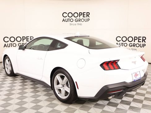 Used 2026 Ford Mustang Premium RWD image 21
