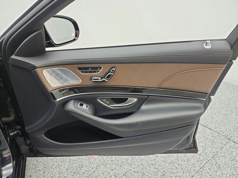 Certified 2020 Mercedes-Benz S 560 Sedan image 21