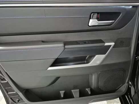 Used 2025 Toyota Tundra Platinum image 26