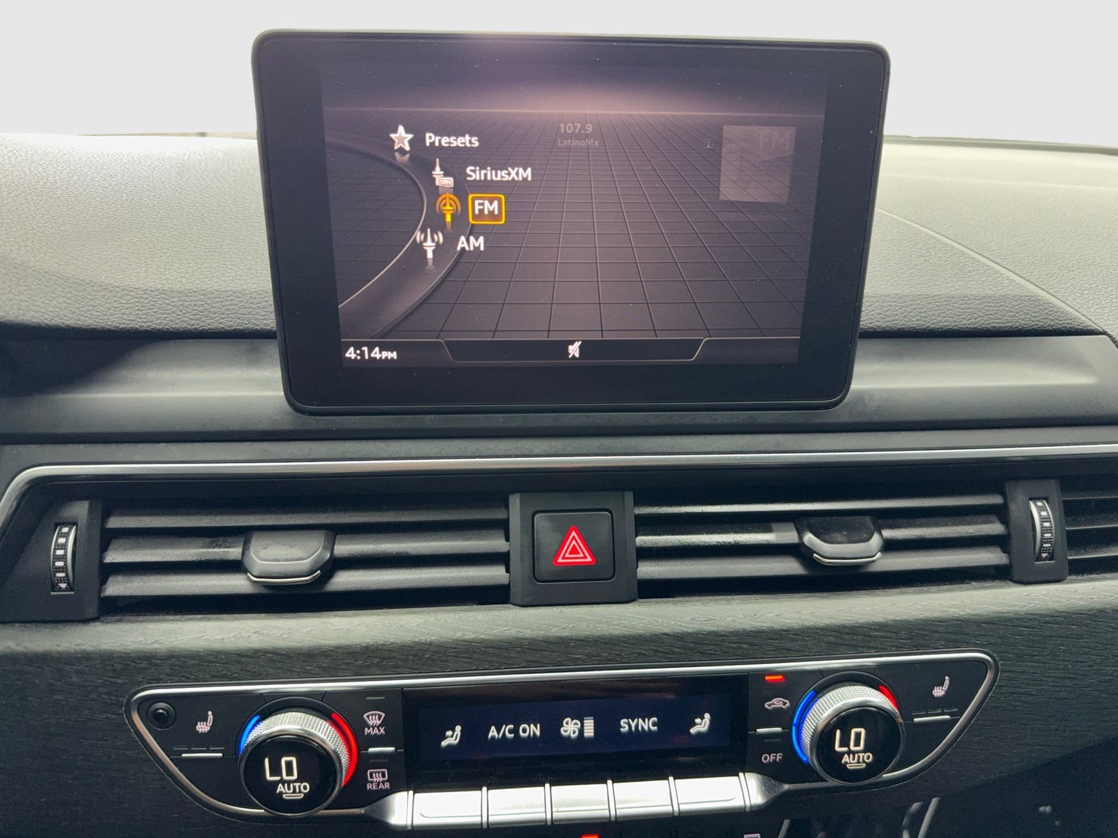 Used 2019 Audi A4 2.0T Premium FWD image 25