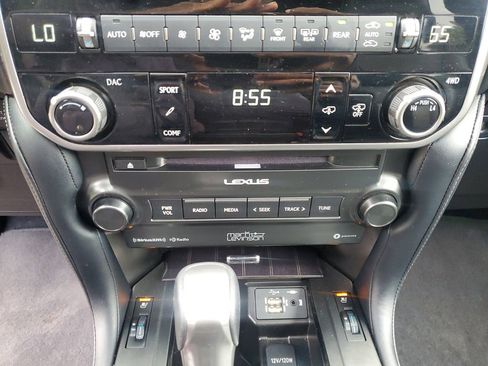 Used 2023 Lexus GX 460 Luxury w/ Accessory Package AWD/4WD image 30