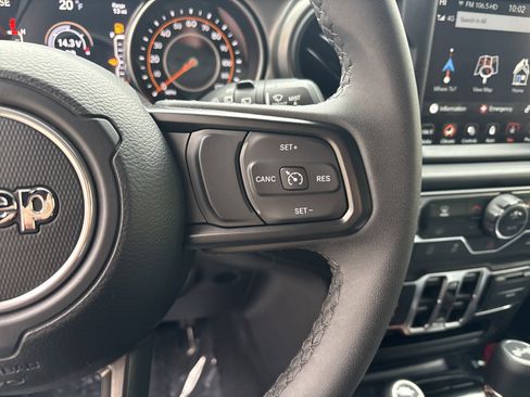 Used 2023 Jeep Wrangler Sport S w/ Sun And Sound Package image 20