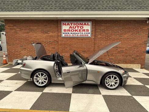 Used 2004 Honda S2000 image 26