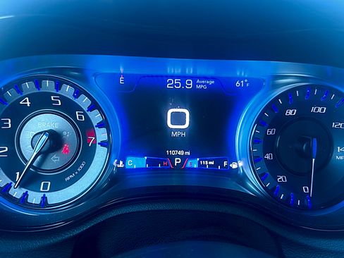 Used 2022 Chrysler 300 S image 6