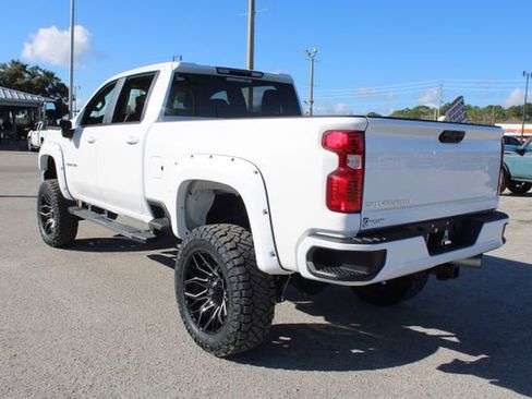 Used 2023 Chevrolet Silverado 2500 LT image 8