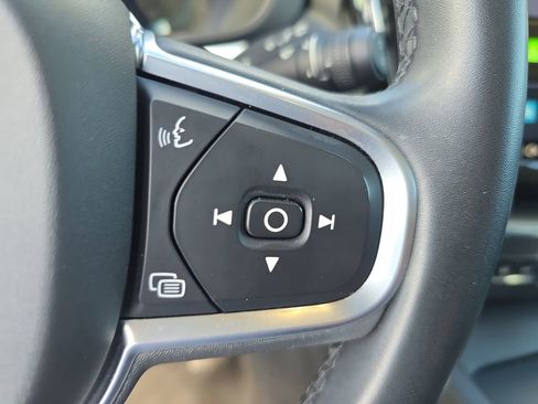 Certified 2023 Volvo XC60 B5 Core image 28