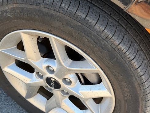 Used 2023 Kia Soul LX w/ Option Group 015 image 10