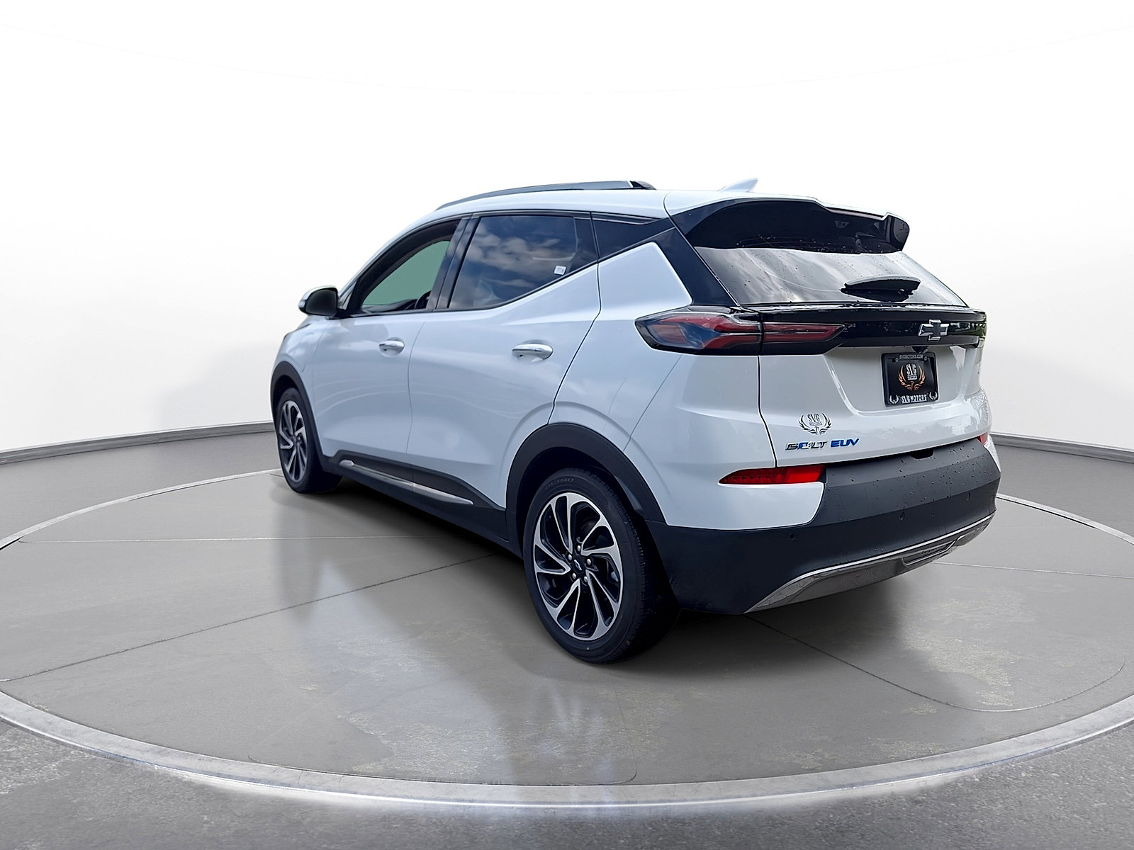 Used 2023 Chevrolet Bolt EUV Premier FWD image 6